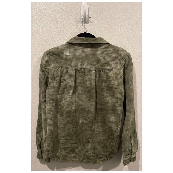 CLOTH AND STONE Tie Dye Button Down Olive Green Long Sleeve Shirt - Picture 4 of 4